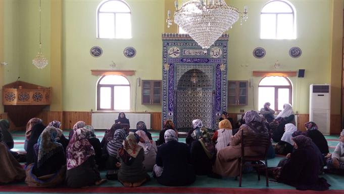 Erzincanda aileler için "manevî destek" programları yapılıyor