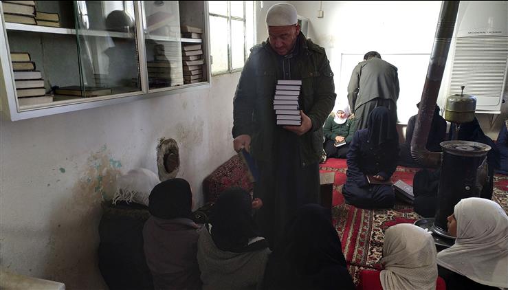 Konya'da “ Bir Hediye Kur’anın Da Senin Okunsun’’