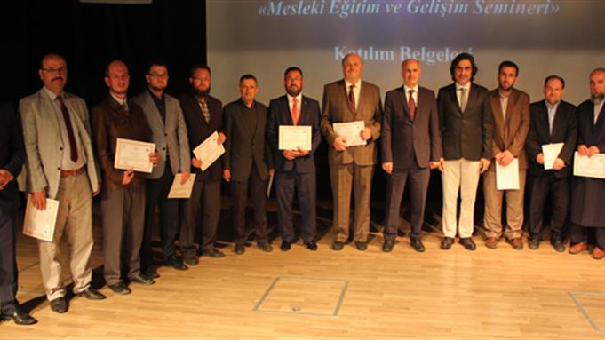 Kutahya Müftülüğünde mesleki eğitim ve gelişim semineri sertifika töreni