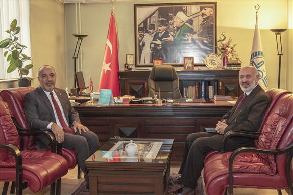 Van Müftülüğü Muş Alparslan üniversitesi Rektöründen Müftülüğe Ziyaret