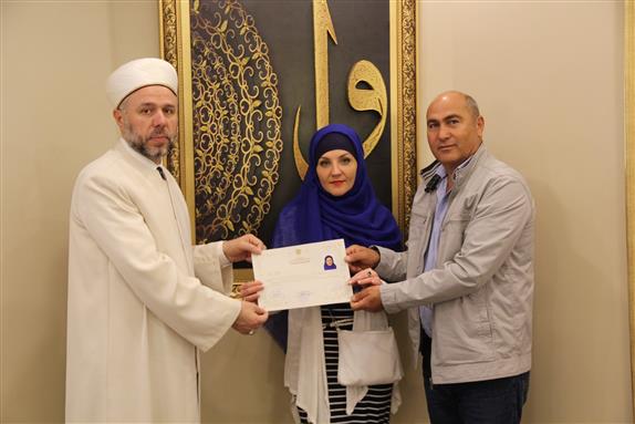 Kayseride "Ukraynalı İryna Panchenko" islam dinini araştırdı ve müslüman olmaya karar verdi