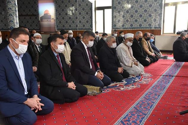 Karabük'te 08.02.2017 Günü El Bab'da şehit Olan Istihkam Uzman Onbaşı Umut Aytekin şehadetinin Sene-i Devriyesinde Dualarla Yad Edildi.