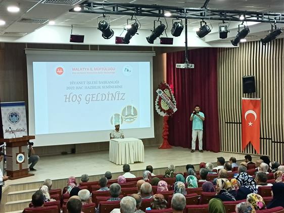 Malatya'da 2022 Yılı Hac Eğitim Ve Bilgilendirme Semineri Yapıldı