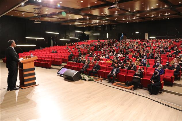 Kayseri'de 'en Iyi Narkotik Polisi Anne' Semineri Düzenlendi