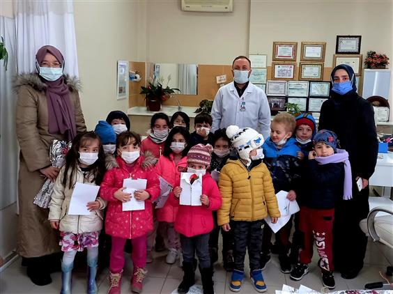 Bilecik'de 4-6 Yaş Kur'an Kursu öğrencileri 14 Mart Tıp Bayramı'nı Kutladı