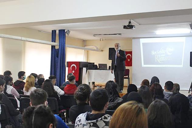 Giresun'da Ağaç Yaprakları Ile Güçlüdür