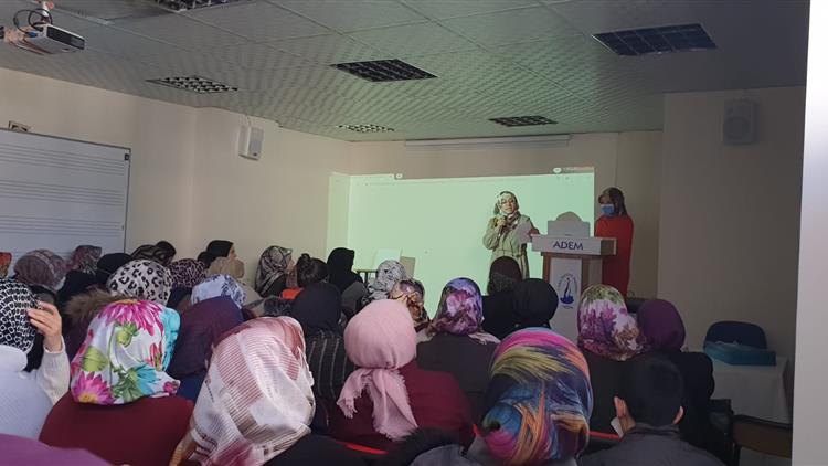 Bitlis'de Adem' De Regaib Kandili Programı Icra Edildi.