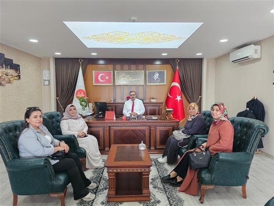 AK Parti Yüreğir Kadın Kolları’ndan Müftülüğümüze Ziyaret