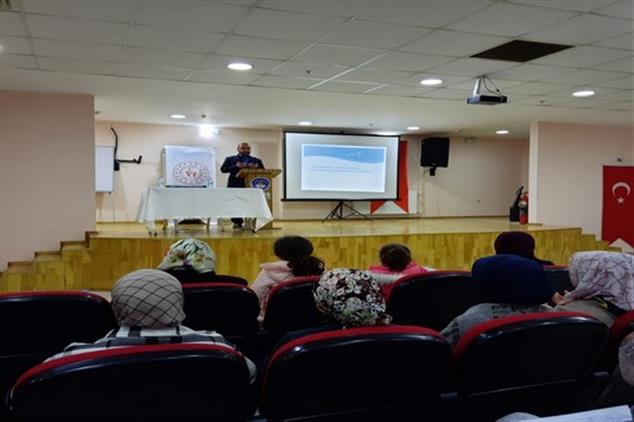 Kilis'de çanakkale şehitlerini Anma Programı Düzenlendi