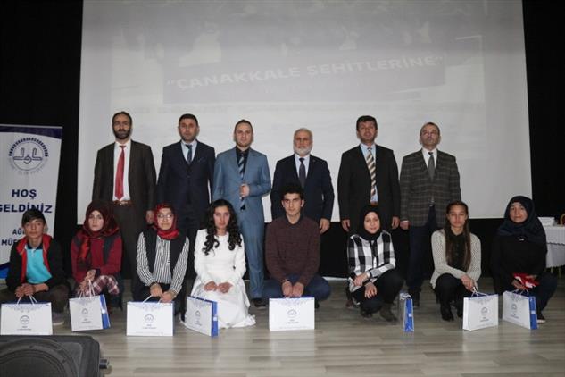 Agri'da ‘‘çanakkale şehitlerine ’’ şiir Yarışması
