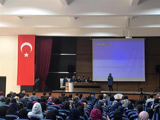 çanakkale şehitlerine"  şiir Yarışması Siirt Finalini Pervari Ilçesi Kazandı