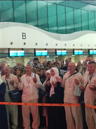 Ankara'dan Ilk Hac Kafilesi Kutsal Topraklara Duâlarla Uğurlandı