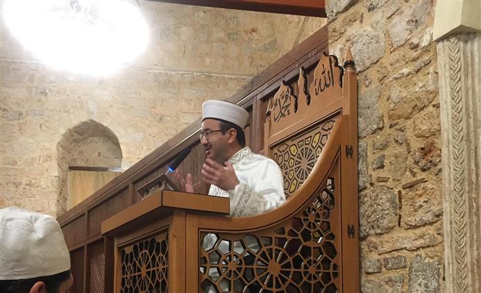 Antalyalılar Uzun Bir Aradan Sonra Sabah Namazında Yivli Minare Camiinde Buluştular.