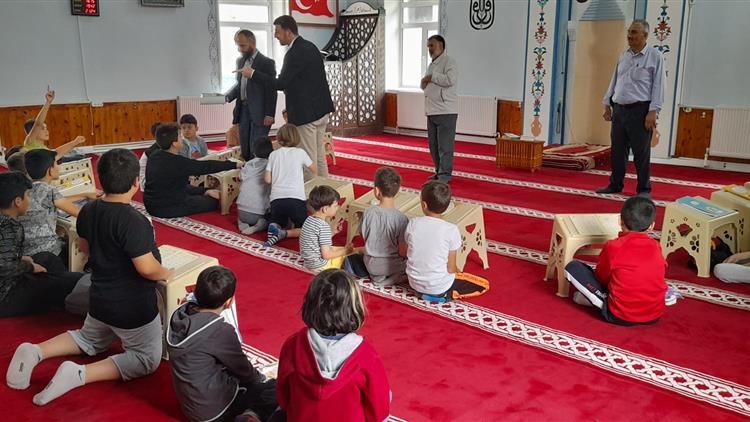 Ardahan’da Yaz Kur’an Kursları Ziyaret Edildi
