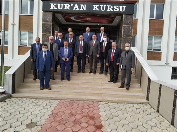 Samsun'da Aylık Ilçe Müftüleri Toplantısı, Il Müftümüz Sayın Seyfullah çakır Başkanlığında Vezirköprü Ilçemizde Gerçeklestirildi.