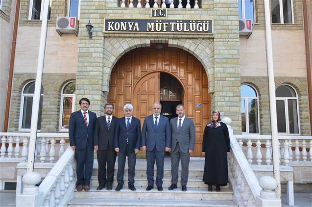 Konya'da Başkan Yardımcısı Dr. Burhan Işliyen'den Il Müftüsü öge'ye Ziyaret