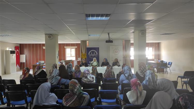 Batman Il Müftülüğü Tarafından "bir Yetime Aile Olmak" Konulu Panel Düzenlendi.