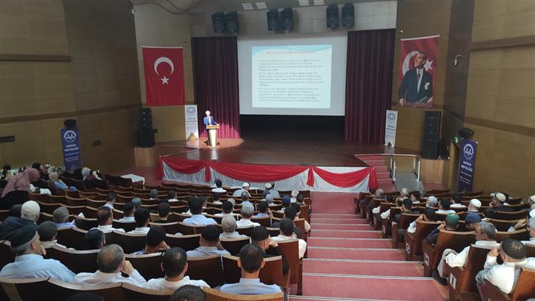 Batman Müftülügü 2023 Yılı Yaz Kur’an Kursları Kapsamında "sınıf Içi Iletişim" Konulu Seminer Verildi.