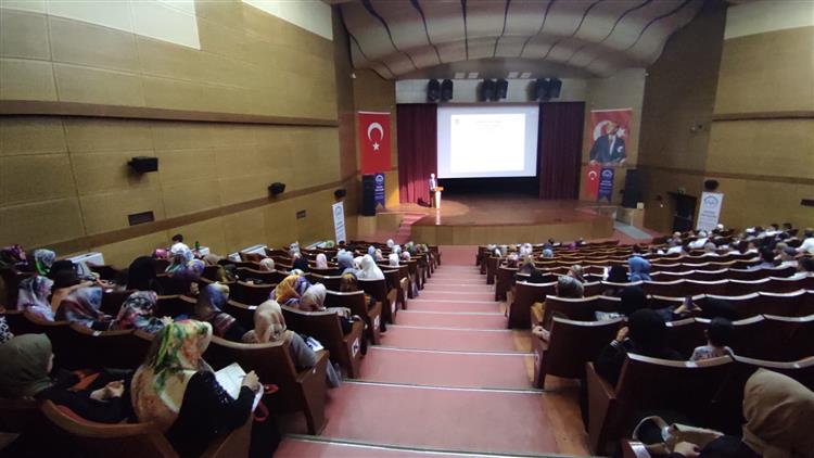 Batman Müftülügü Tarafından Dini Eğitimin Niteliğini Artırma Projesi (denap) Kapsamında "sınıf Içi Iletişim" Konulu Seminer Verildi.