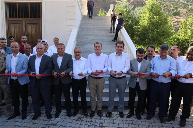 Batman Sason Yolüstü Köyü Camii Düzenlenen Törenle Ibadete Açıldı.
