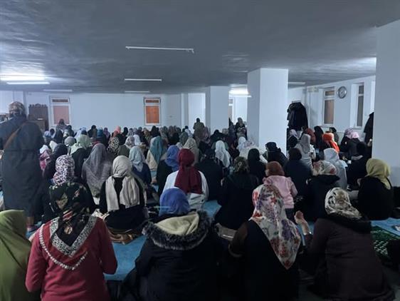 BAYANLARA ÖZEL REGAİB KANDİLİ PROGRAMI DÜZENLENDİ