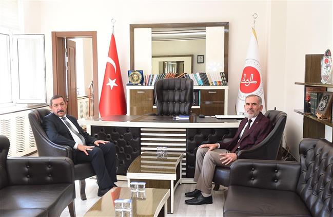 Kastamonu'da Belediye Başkanı Op. Dr. Rahmi Galip Vidinlioğlu Il Müftüsü Bekir Derin’e Hayırlı Olsun Ziyaretinde Bulundu