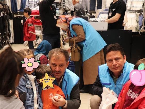 Bitlis' Te Ramazanda Yetimler Unutulmadı