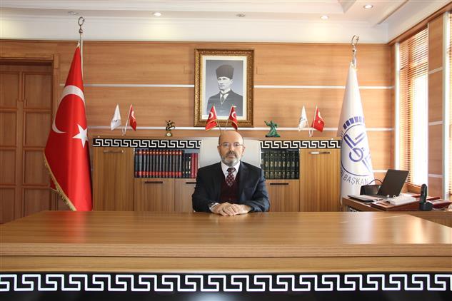 Bolu Il Müftüsü Ali Rıza Tahiroğlu, Islam Aleminin üç Aylarını Tebrik Etti.