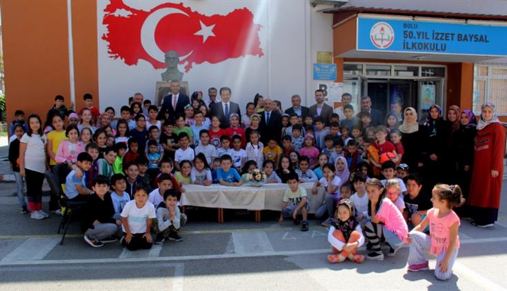 Bolu Valisi Ahmet ümit Yaz Kur’an Kurslarını Ziyaret Etti.