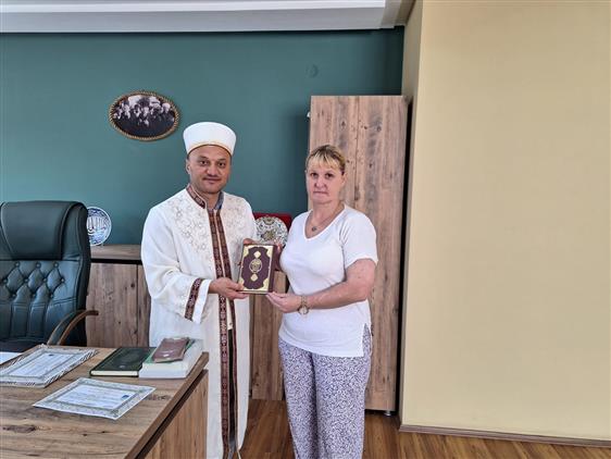 Muğla'da Bulgar Vatandaşı  Neda Stateva Aradığı Huzuru Islam’da Buldu