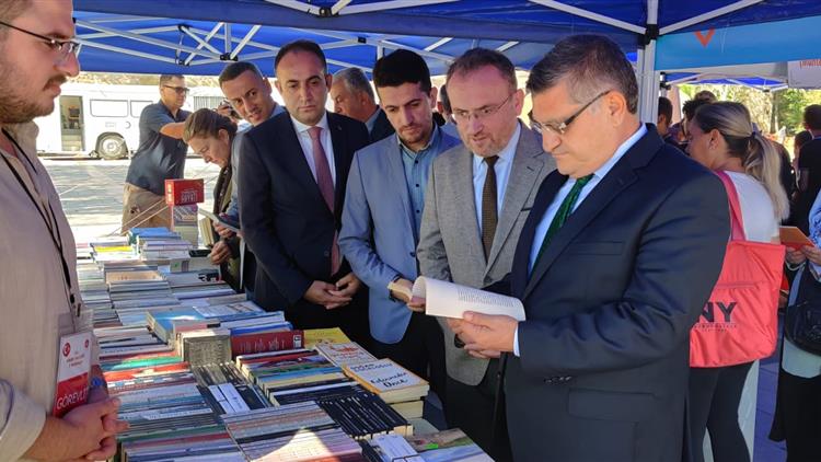 Sinop'ta Kitap Fuarı Açıldı