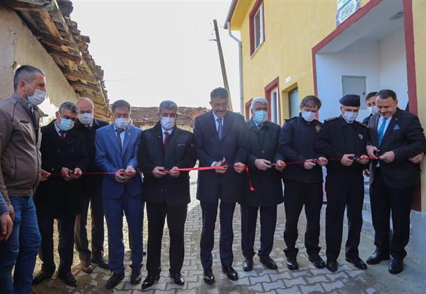 Kütahya'da Darıca Köyü Cami Lojmanı Dualarla Açıldı