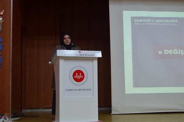 Samsun'da “değişen Dünyada Kadın Olmak”