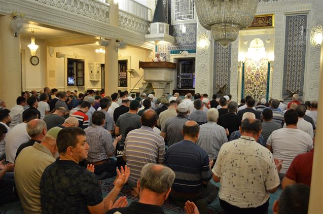 Denizli'de Mevlid Kandili Dualarla Idrak Edildi