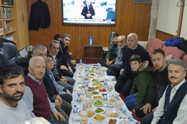 Giresun'da Depremzedeler Için Iyilik Sofrası Kuruldu