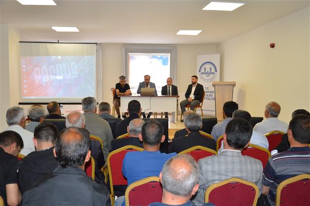 Ardahan'da Din Görevlileri “bir Yetime Aile Olmak” Konusunda Bilgilendirildi