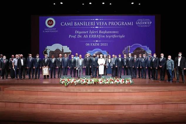 Gaziantep'de Diyanet Işleri Başkanı Prof. Dr. Ali Erbaş, ‘cami Banileri Vefa Programı’na Katıldı