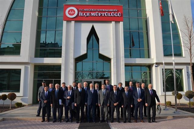 Konya'da Diyanet Işleri Başkan Yardımcısı Dr. Burhan Işliyen’in Katılımıyla Il Buluşmaları Toplantısı Düzenlendi