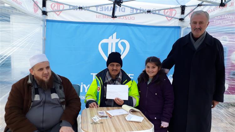 Duzce'de Duygulandıran Bağışlar...