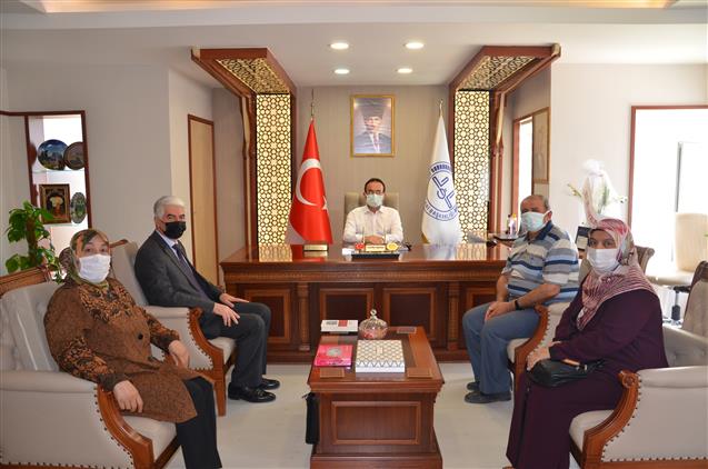 Antalya'da şehit Ailelerinden Il Müftümüz Yalçınkaya’ya Ziyaret