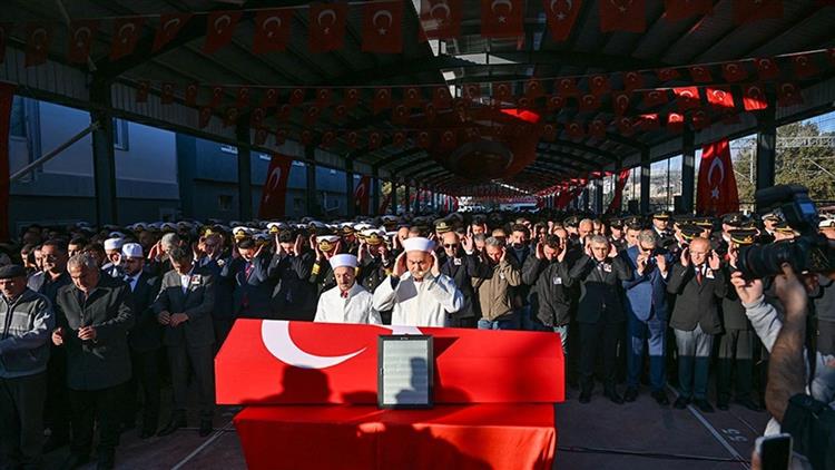 Adana'da şehit Deniz Teğmen Mustafa Kemal öz Son Yolculuğuna Dualarla Uğurlandı