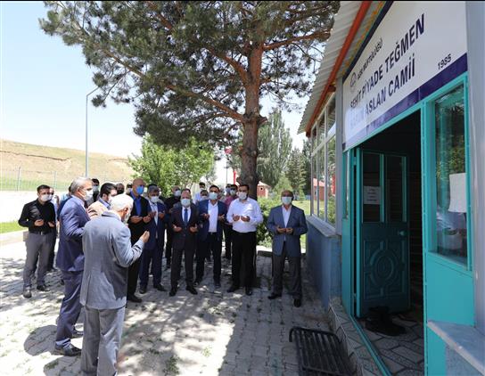 Agri'da şehit Teğmenin Ismi Camide Yaşatılacak