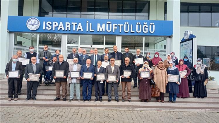 Isparta'da Emekli Din Görevlilerine Teşekkür Plaketi