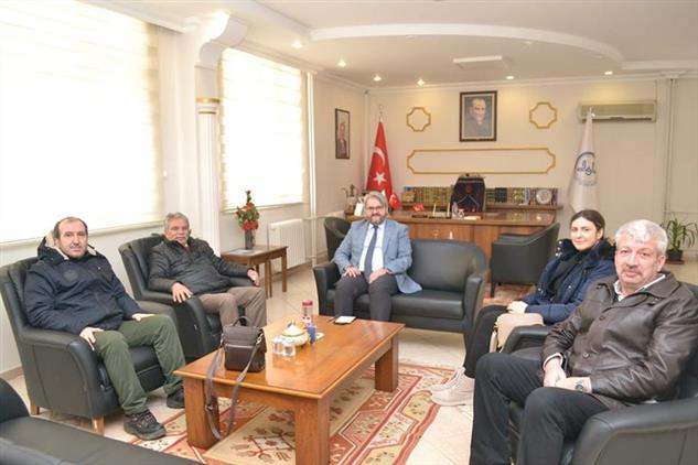 Manisa'da Endüstri Meslek Lisesi Müdürün'den Il Müftüsüne Ziyaret