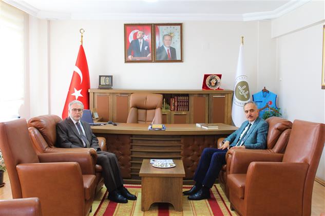 Kars'ta Erzurum Müftüsü Can’dan Müftü Bayram'a Iâde-i Ziyaret