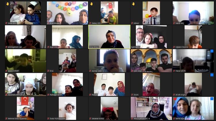 Isparta'da çevrimiçi Bayram şenliği