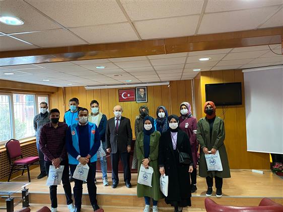 Malatya'da çevrimiçi Safahat Okumaları