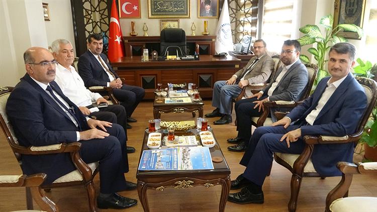 Mersin'de Hac Ve Umre Hizmetleri Genel Müdürü Bircan, Il Müftüsü Dr. Kondi’yi Ziyaret Etti
