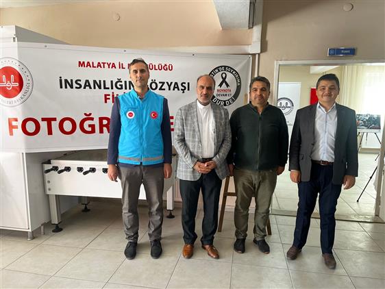 Malatya'da Hanımın çiftliği Gençlik Merkezinde "insanlığın Gözyaşı Filistin" Temalı Fotoğraf Sergisi