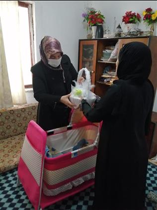 Amasya'da Ihtiyaç Sahibi Göçmen Ailelere Anlamlı Hediye